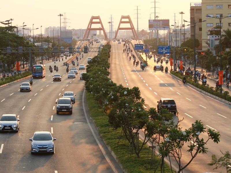duong-pham-van-dong-thuoc-top-10-cung-duong-dap-xe-sai-gon-dep-nhat